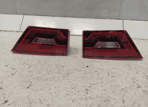 Jaguar e-pace X540 17- lampa lewa prawa tył tylna w klape bagażnika oryginał 2
