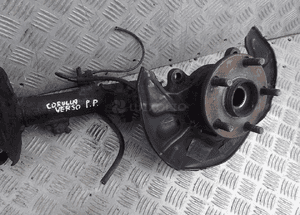 Mcpherson prawy przod corolla verso D4D radom 2