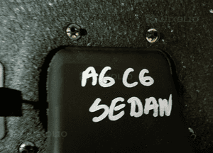 Osłona tapicerka klapy bagażnika Audi A6 C6 Sedan 4F5867975A 7