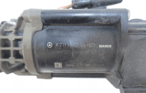 MERCEDES E-KLASA W213 2013- KOMPRESOR ZAWIESZENIA A2133200004 6