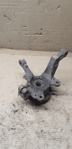 Zwrotnica lewy przód przednia lewa Renault Clio III 4