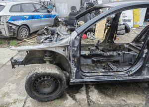 Ćwiartka lewy przód podłużnica skoda superb ii 2 08- kolor 9910 1