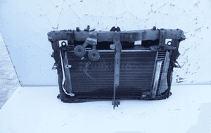 Chłodnica chłodnice pas przedni toyota avensis T27 fl 2.0 D4D 1