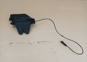 Zamek klapy bagażnika BMW 1 E87 8196401 1