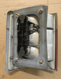 Lampa tylna prawa narożnikowa RANGE ROVER P38 2