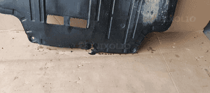 Osłona płyta pod silnik VW Passat B6 3C0825237H 3C0825235M 4