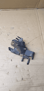 Zawór zaworek podciśnienia Citroen C5 III 2.0 HDI 9660693180 4