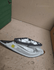 OPEL ASTRA J HB Lampa tył lewa w klapę 4