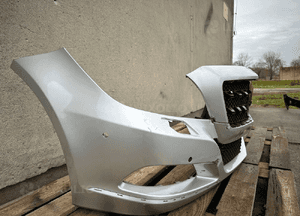 Zderzak przód przedni mercedes cls ii W218 A2188850025  kratka grill 3