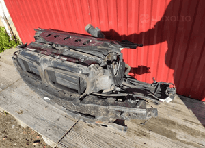Bmw 5 F10 3.0D N57 automat pas przedni wzmocnienie chłodnice wentylator 3