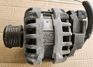 Dacia Dokker 1.6 8V alternator 90A 231008386R 1