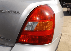 Lampa tył tylna hyundai elantra iii 3 sedan 2