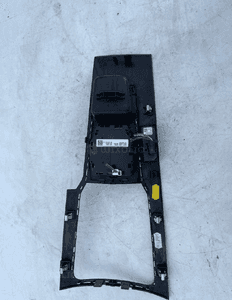 Panel sterowania radia ramka tunelu tunel peugeot 508 i 9686453977 5