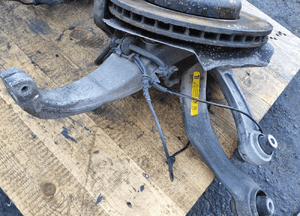 BMW 5 F10 3.0D ZWROTNICA PIASTA TARCZA ZACISK WAHACZ PRAWY LEWY PRZÓD OE 4