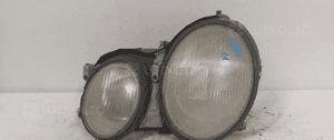 Przod przednia lampa lewa mercedes clk W208 1