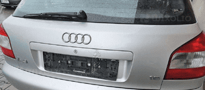 Audi A3 lift 8L klapa bagażnika szyba tył LY7W 2