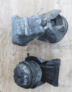 MERCEDES S 400 CDI łapa silnika