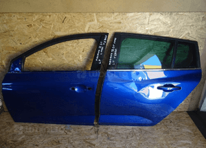 Renault megane iv gt drzwi lewy tył kombi terqh 1