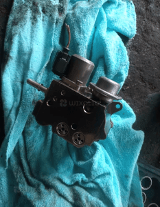 pompa wtryskowa citroen c 4 1.6 thp 5888798011c 1