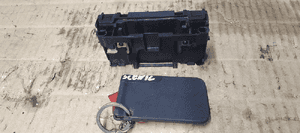 Stacyjka kluczyk czytnik kart karta Renault Scenic II 8200125077 3