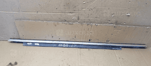 Listwa zgarniająca chrom drzwi lewy tył Audi A4 B8 8K0853763E 1