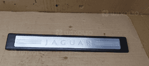 Nakładka listwa osłona progu prawy przód Jaguar XF X250 8X23-13200-AF 1