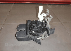 Audi Q7 4L lift zamek rygiel tylnej klapy bagażnika oryginał zdrowy 3