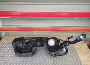 BMW F30 ZBIORNIK BAK PALIWA BENZYNA 7244150 2