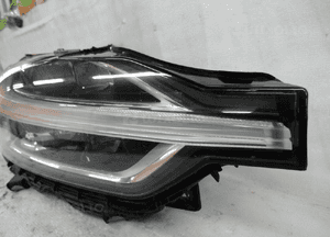 Volvo XC60 ii full led idealna lampa przednia prawa 7