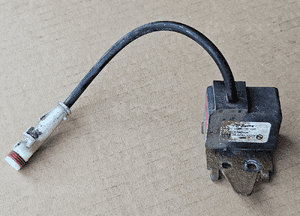 Opel Astra J 4 IV czujnik zawieszenia 2455000047 12779136 12779137 1