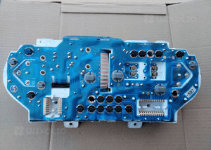 Mitsubishi Space Wagon zegar licznik 2