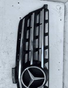 Mercedes ml 166 W166 grill atrapa chłodnicy A1668800123 2