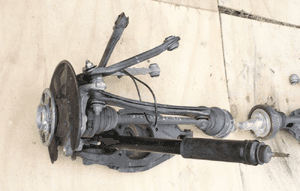 ZWROTNICA TYLNA LEWA WAHACZE MERCEDES SLK W172 2015 3