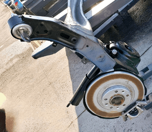 Peugeot 5008 3008 Zawieszenie Tylne 3