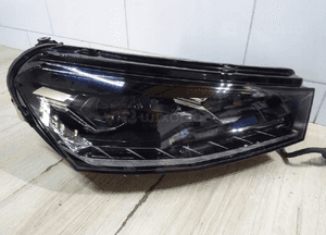 lampa 6VB941016A Reflektor prawy Skoda Fabia IV 4 LED Valeo full led 1