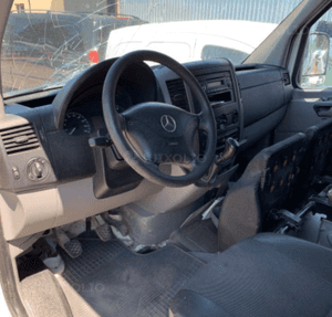 Sprinter 906 crafter  przekładka Anglika Maglownica konsola dywany 4