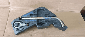 Zestaw klucz do kół hak ucho VW Touareg 7L0012113 1