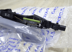 prawa klamka przód volvo xc40 39791876 3