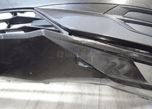 Volvo XC60 2 II zderzak przód xenon 13