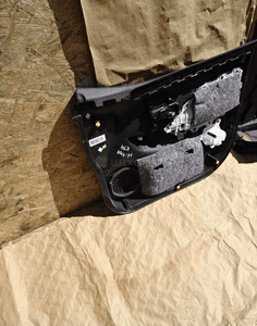 BOCZEK DRZWI LEWY PRZÓD NISSAN MICRA K14 3