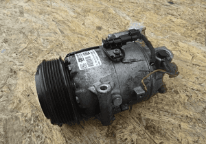 SPRĘŻARKA KLIMATYZACJI OPEL ASTRA IV 13335251 UE4 2