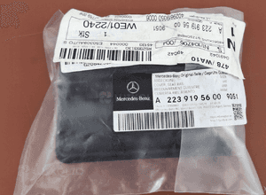 Mercedes-Benz W223 Osłona szyny siedzenia A2239195600 1