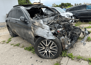 Mercedes GLC 300  4matic 2020r  karoseria dokumenty dowód 3