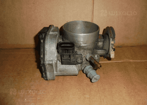 Przepustnica audi A6 2.4 vw passat B5 078133063AM 1