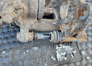 Zacisk Zaciski Jażmo Tyl Tylne Hamulcowy Hamulcowe AUDI A4 B6 B7 245 255mm 32