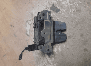 Zamek klapy tył opel astra h zafira b nr 495058724 4