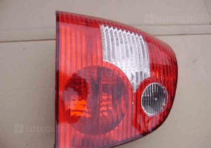 VW Polo 02-06 lampa tyl tylna prawa lewa 3