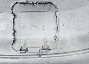 Zderzak 6K5807421H 6K0807441B Tył Tylny LP3G Czerwony Zaslepka Zderzaka Seat Cordoba I 98r 26