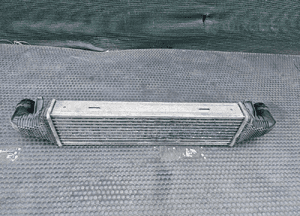 Intercooler A2045000200 Chłodnica Powietrza Turbiny 2.2 CDI Mercedes C Klasa W204 1