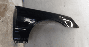 Błotnik PRAWY do MERCEDES C-KLASA W203 kolor 197 CZARNY 1